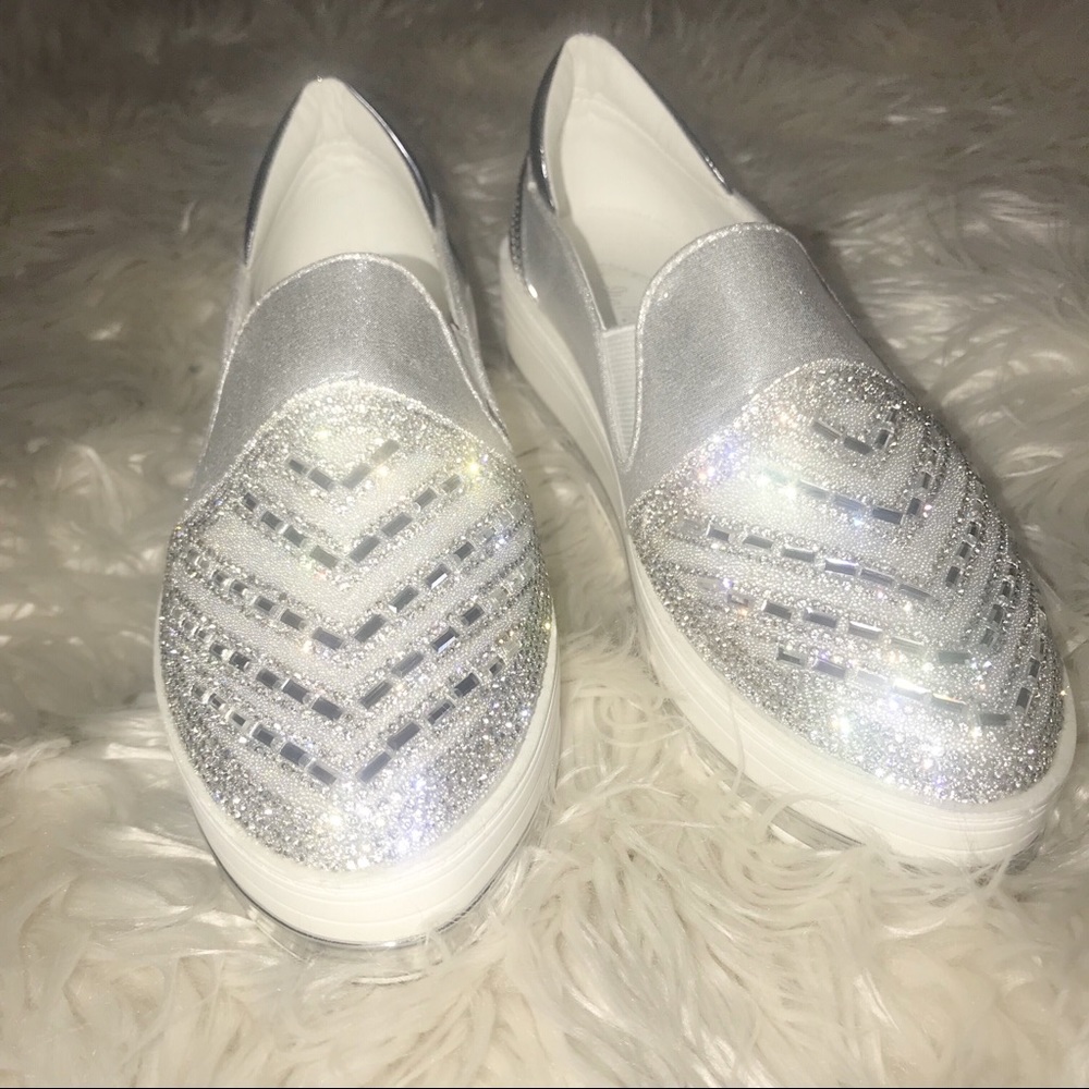 SILVER TWINKLE TOES RHINESTONE FLATFORM SNEAKERS